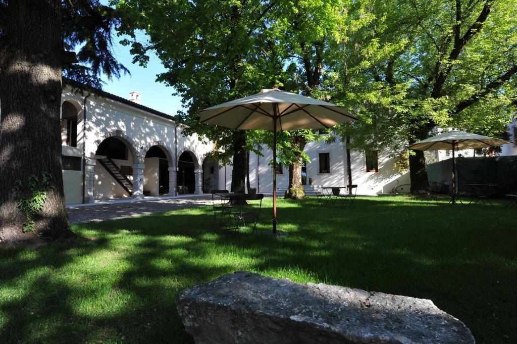 Villa Ferrario Relais Costermano Bagian luar foto